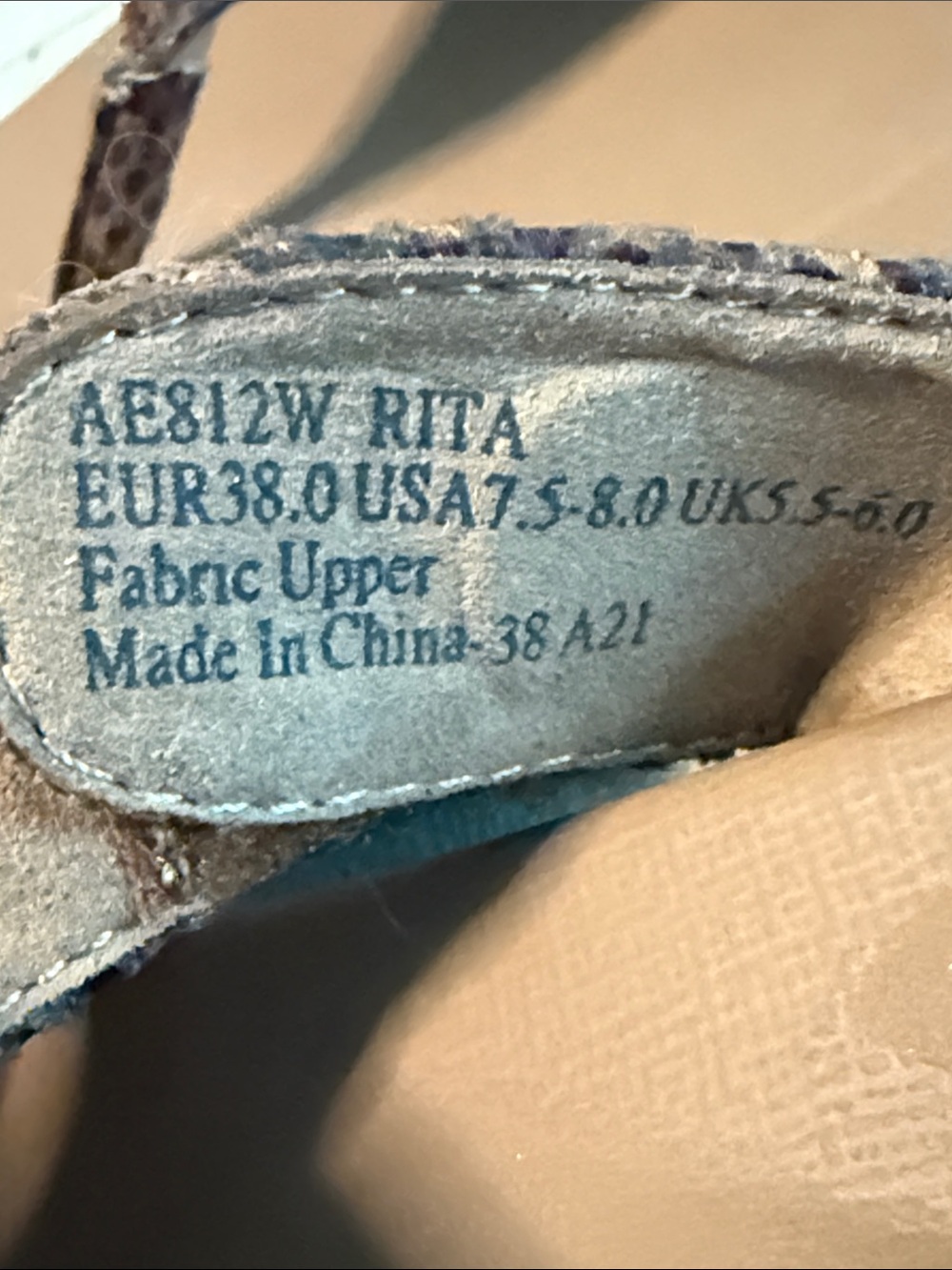 Aetrex Rita Adjustable Thong Sandals Brown Snake Print Orthotic Size 38 US 7.5-8 - Picture 7 of 9